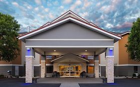 Holiday Inn Express Hotel & Suites Brattleboro By Ihg